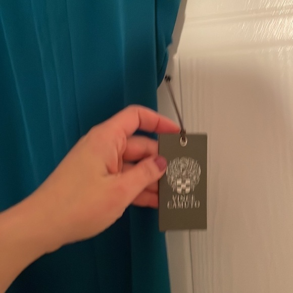 - Vince Camuto NWT gorgeous Teal dress - Picture 16 of 16